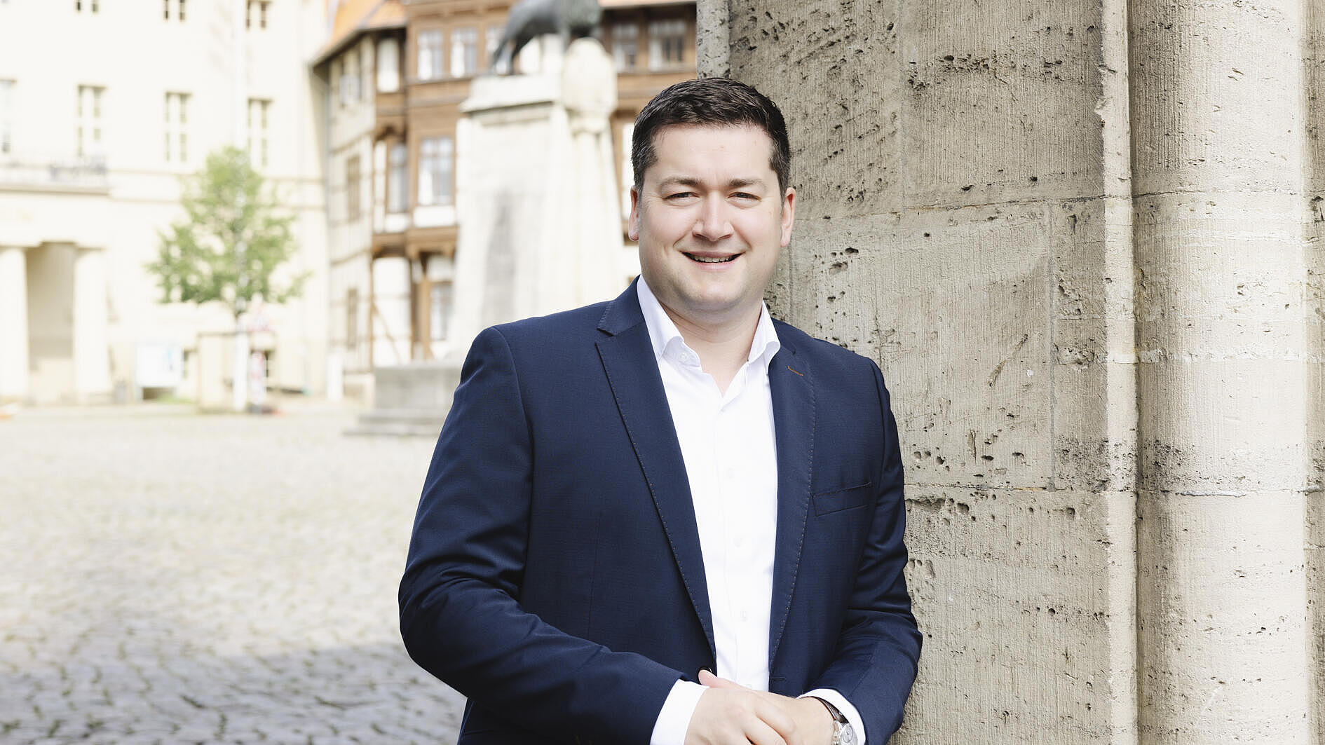 Thorsten Kornblum als Porträt, er ist Präsident des VKU