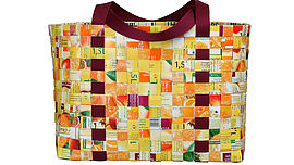 Einkaufstasche aus recycelten Fruchtsaftkartons