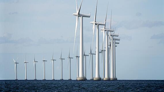 Offshore_Windpark_Dagmar_Richardt_stock_adobe_com.jpeg